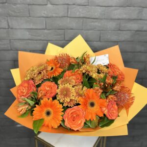 Букет оранжевых цветов фото