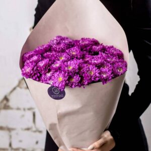 Букет фиолетовых хризантем для бабушки фото