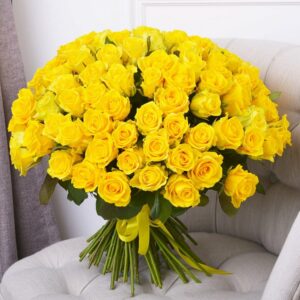 Ослепительный букет желтых роз фото