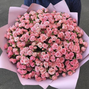 Громадный букет из розовых роз фото