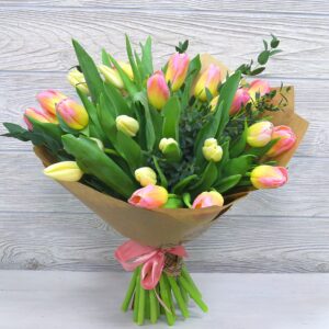 Букет прекрасных тюльпанов фото